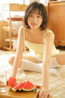 用舌头舔
